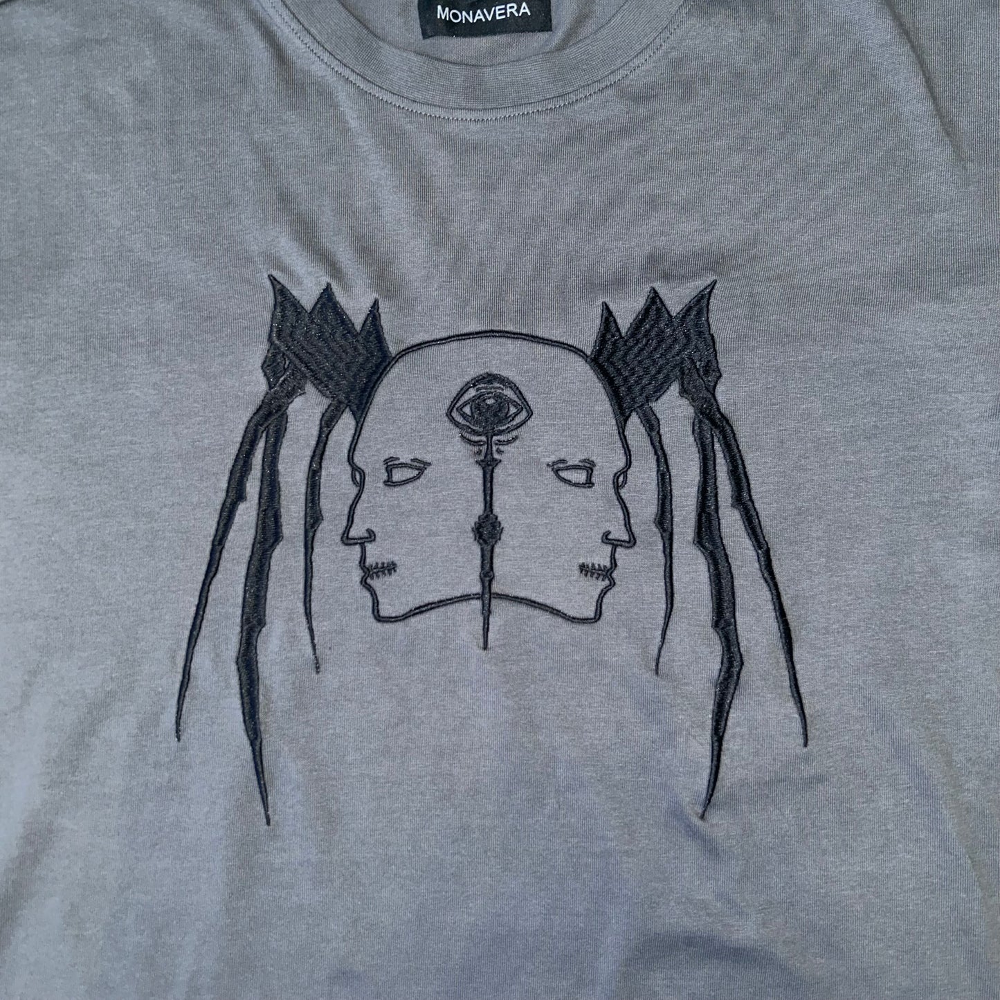 T-SHIRT "JANUARY"